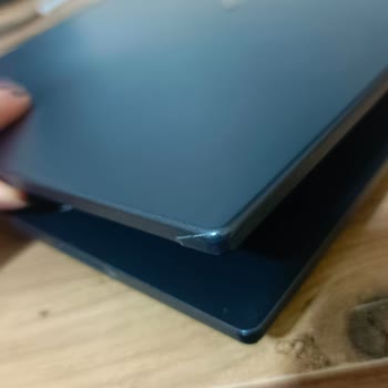 Ayıplı HP Victus Bilgisayar Ve Yetkili Serviste Fiziksel Hasar