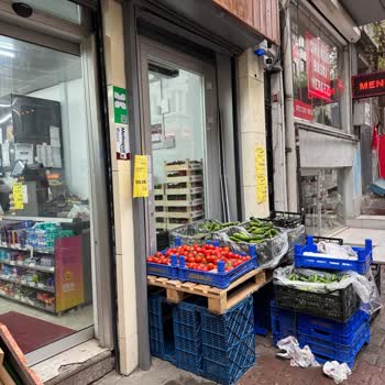 Cihangir Şubesinde Çilek Fiyat Farkı Ve Personel Davranışı Müşteri Güvenini Sarsıyor