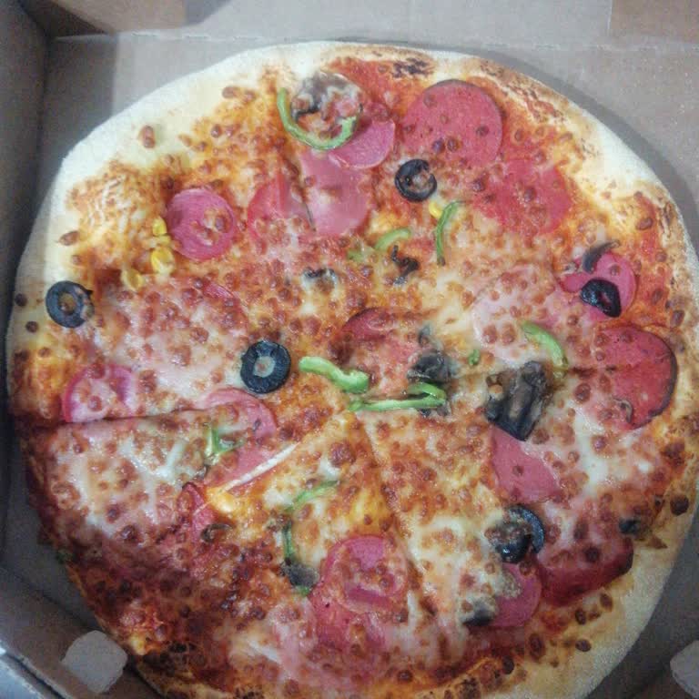 Mamak Akdere Şubesinde Bol Malzemeli Pizza Beklentileri Karşılanmadı