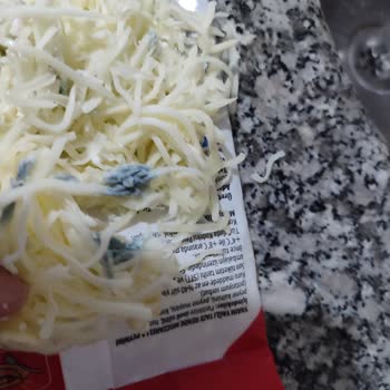 Küflü Peynirle Makarnada Sağlık Korkusu