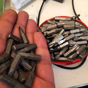 Kalitesiz Bosch Ürünü Renk Soldu, 10 Yıllık Garanti İhlali