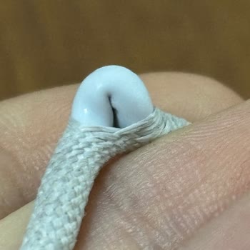 Ücretsiz Değişim Talebi: Üretim Hatası Olan İPhone 15 Şarj Kablomun Garanti Reddine Karşı Şikayet