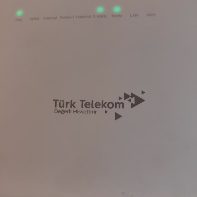 Sancaktepe'de Fiber İnternet Kesintisi İş Kaybına Yol Açıyor, Acil Çözüm Ve İade Talebi