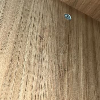 Eğik Baza Ve Kırık, Çekmeceleri Eksik Gardırop Teslimatı