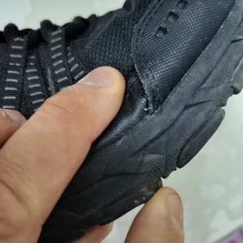 Kısa Sürede Dikiş Patlaması Ve Taban Açılmalarıyla Yüksek Fiyatlı Skechers Ayakkabısı