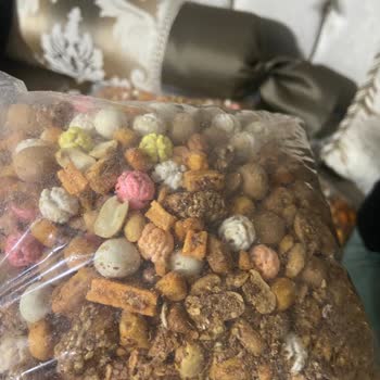 Esnaf Kuruyemiş Küflü Ürünler Gönderdi