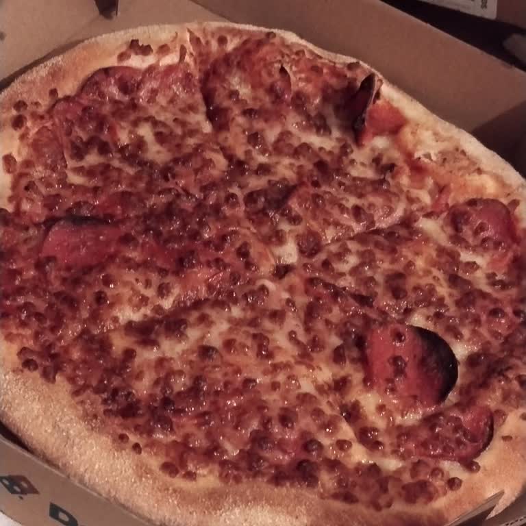 Domino's Pizzamda Sürekli Eksik Sucuk Sorunu