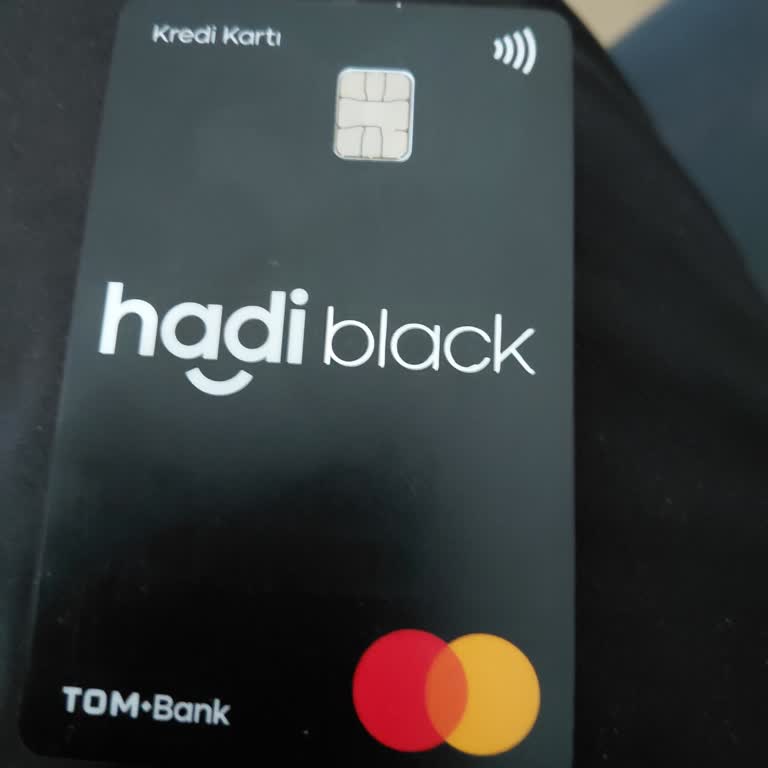Tom Bank Black Kartta Yanıltıcı Aidat Ve İptal Talebi