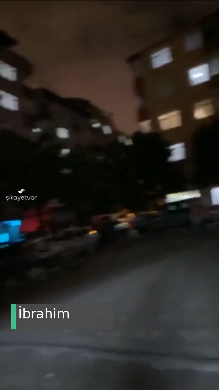 Zeytinburnu Belediyesi Sokak Aydınlatmaları Yanmıyor videonun kapak resmi