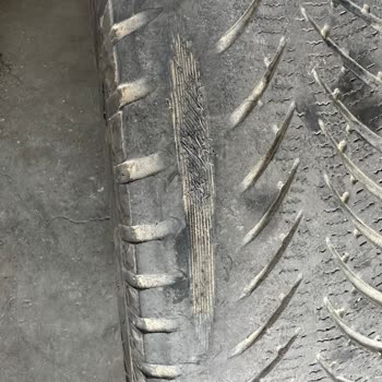 Enterprise Araç Kirada Güvenlik İhlali Ve Yetkisiz Lastik Değişimi İçin Tam İade