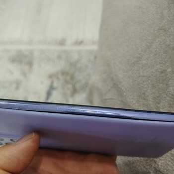 Samsung Galaxy A52'de Arka Kapak Ayrılması Ve Dokunmatik Sorunu, Ücretsiz Değişim Talebi