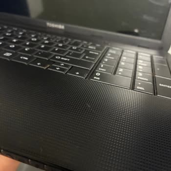 Yurtiçi Kargo’nun Kırılacak Etiketi Ve Koruyucu Poşet Eksikliği Nedeniyle Laptop Hasarı