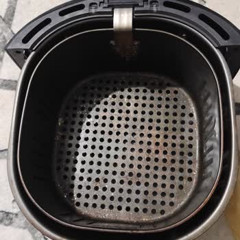 Kumtel Airfryer Sepetindeki Paslanma Sağlık Endişesi Ve Ücretsiz Değişim Talebi