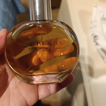 Koku Süresi 1 Saat Olan Burberry Parfüm Orijinal Değil Şüphesiyle Değiştirilmesi Talebi
