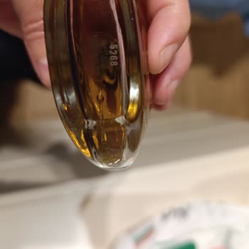 Koku Süresi 1 Saat Olan Burberry Parfüm Orijinal Değil Şüphesiyle Değiştirilmesi Talebi