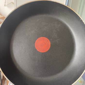 BİM'den Alınan Tefal Tava Renk Değişikliği Ve İade Reddi