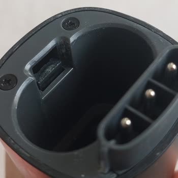 Electrolux Dikey Süpürge Teleskobik Boru Tırnağı Kırılması Garanti Kapsamında Değişim Talebi