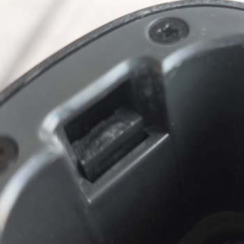 Electrolux Dikey Süpürge Teleskobik Boru Tırnağı Kırılması Garanti Kapsamında Değişim Talebi