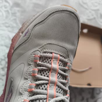 Skechers Ayakkabısında Kısa Sürede Yırtık, Kir Ve Kötü Koku