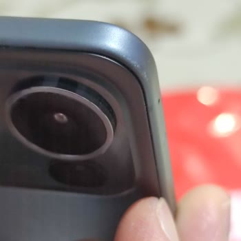 Servis Hatası Oppo Telefonunun Su Geçirmezlik Özelliğini İptal Etti
