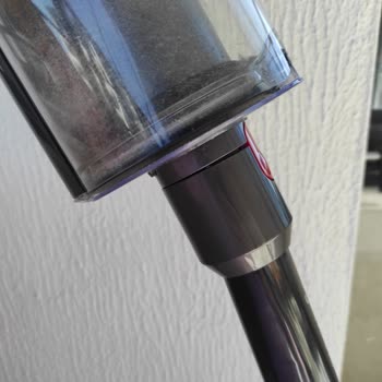 Dyson Müşteri Hizmetleri Ücretli Değişim Teklifiyle Garantiyi Reddediyor