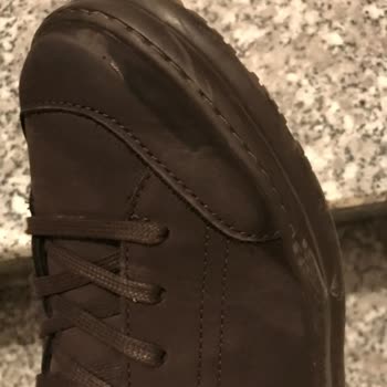 Camper Ayakkabısındaki Sürekli Terleme Ve Renk Değişimi Şikayeti