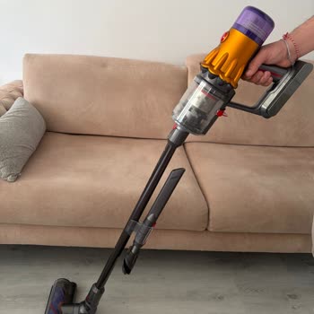 Dyson V12 Süpürge Performans Düşüşü Ve Boru Kırılması İçin Ücretsiz Değişim Talebi