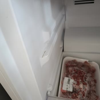 Buzdolabının Çökme Sorunu Ve Garanti Bitmeden Ürün Değişikliği Talebi