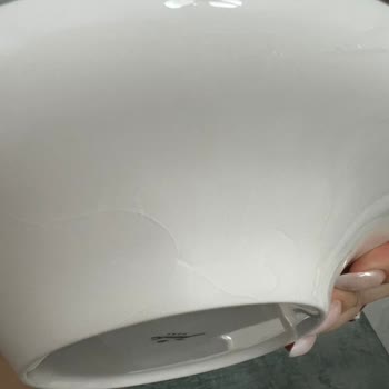 Jumbo Mağazasında Kayık Tabağı Ve Tuzluk Eksikliği, Uzun Teslimat Gecikmesi