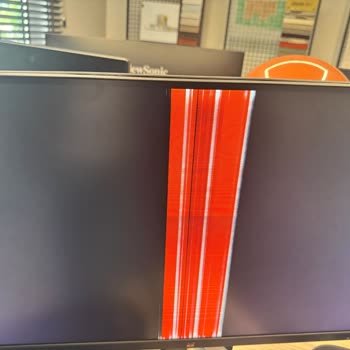 Monitor Viewsonic VX2779 regresa roto y cobran tarifas de envío injustas