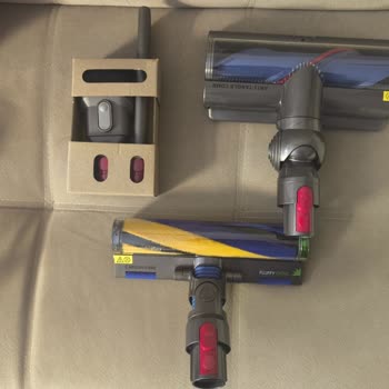 Dyson V15 Detect Absolute Modelinde Eksik Aksesuarlar Ve Yanıltıcı Kutu İçeriği