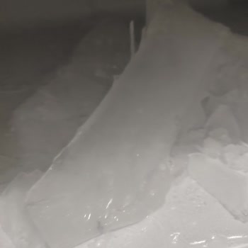 Sürekli Buzlanma Ve Kapanmayan Kapı Nedeniyle Buzdolabının Değişimi Talebi