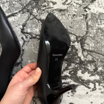 Satıcı Kullanılmamış Stiletto Ayakkabıyı Kullanılmış Gibi Göstererek İade Talebini Reddetti