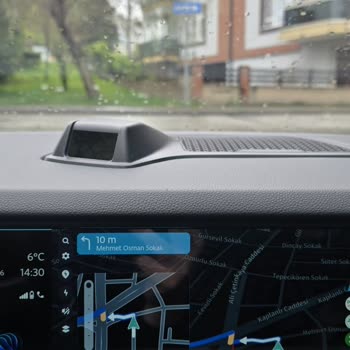 Togg T10F Zorunlu Navigasyon Ve Müzik Uygulamalarının Yetersizliği Güveni Sarsıyor
