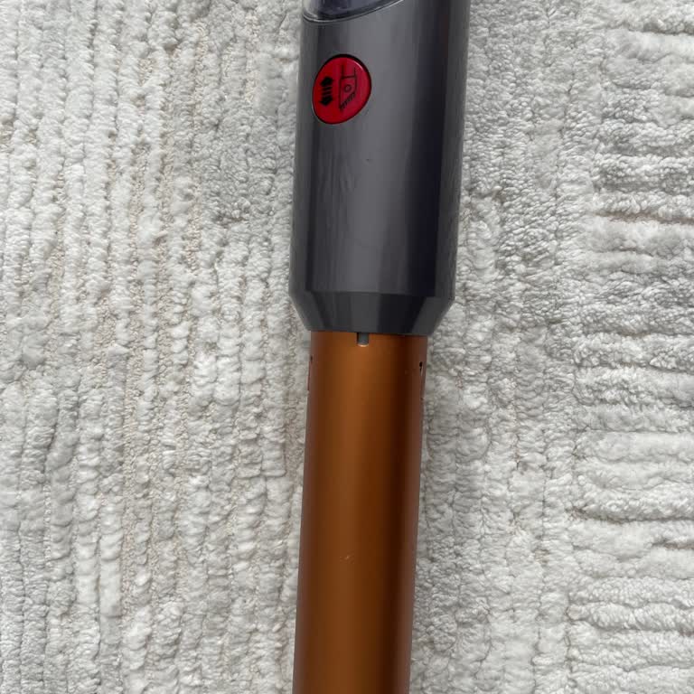 Dyson V15 Süpürge Boru Aksamı Kırıldı, Üretim Kusuru İddiası Ve Garanti Kapsamı Talebi