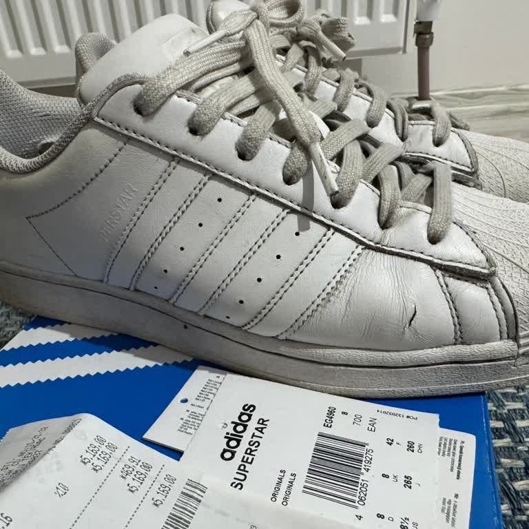 Adidas Ayakkabısının Kendi Kendine Delinmesi Ve Mağazanın Garanti Süresine Rağmen İadeyi Reddetmesi