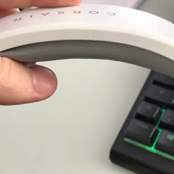 Kırılan Pedler Ve Çatlayan Kafa Bandı