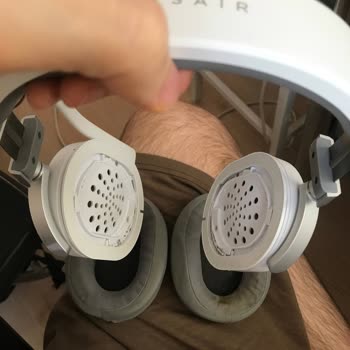 Kırılan Pedler Ve Çatlayan Kafa Bandı