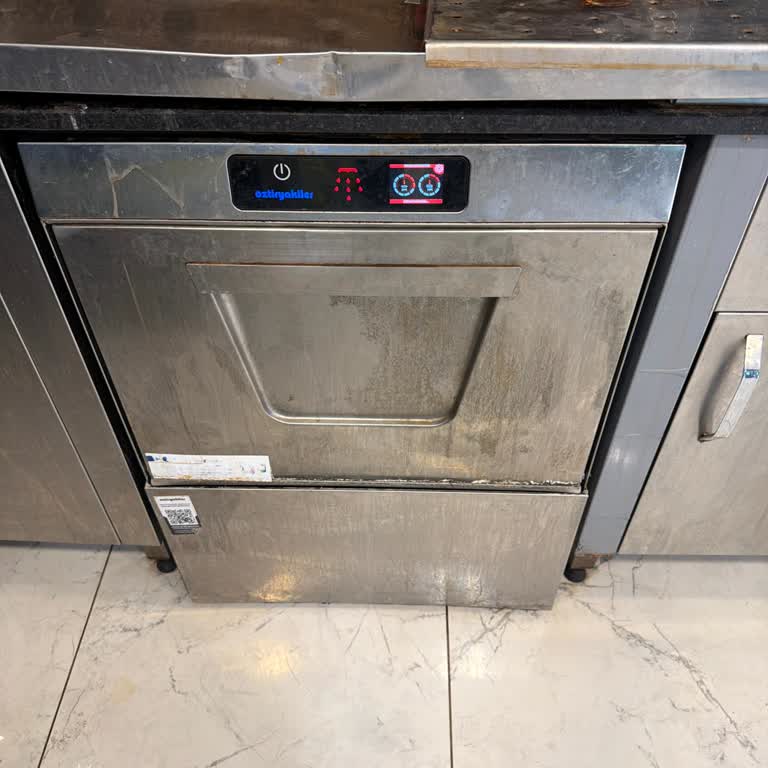 Öztiryakiler Bardak Yıkama Makinesinde Sürekli Temizlik Sorunu Ve Yetersiz Servis