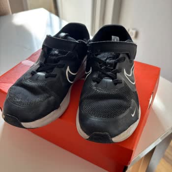 Nike Çocuk Koşu Ayakkabılarında Üretim Kaynaklı Ayıp Ve Değişim Talebi