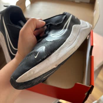 Nike Çocuk Koşu Ayakkabılarında Üretim Kaynaklı Ayıp Ve Değişim Talebi