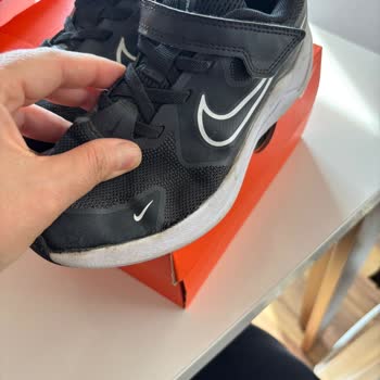 Nike Çocuk Koşu Ayakkabılarında Üretim Kaynaklı Ayıp Ve Değişim Talebi