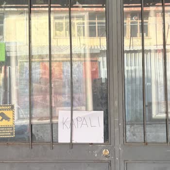 Şubede Cevapsızlık Ve Yanlış Çalışma Saatleri Nedeniyle Kargo Teslimatı Gecikti