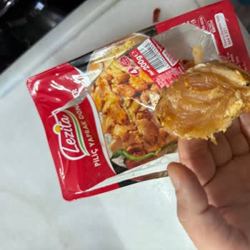 Lezita Döner Ürününün İçinde Çiğ Tavuk Parçası Bulunması