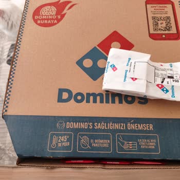 Açık Gelen Pizza Kutusu Sebebiyle Hijyen Şüphesi