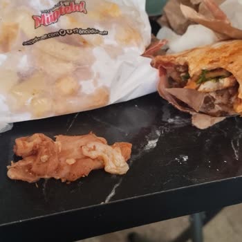 Öncü Dönerde Çiğ Tavuk Ve Hijyen Skandalı