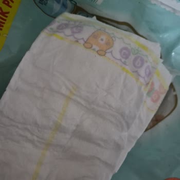 Şok Market'te Son Kullanma Tarihi Geçmiş Bebek Bezi Satın Alındı
