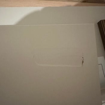 Yanıltıcı Görseller, Hasarlı Kapaklar Ve Aylık Bekleyiş