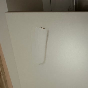Yanıltıcı Görseller, Hasarlı Kapaklar Ve Aylık Bekleyiş