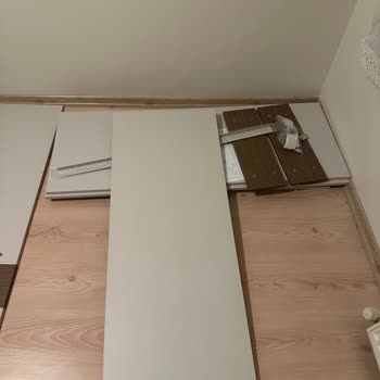 Yanıltıcı Görseller, Hasarlı Kapaklar Ve Aylık Bekleyiş